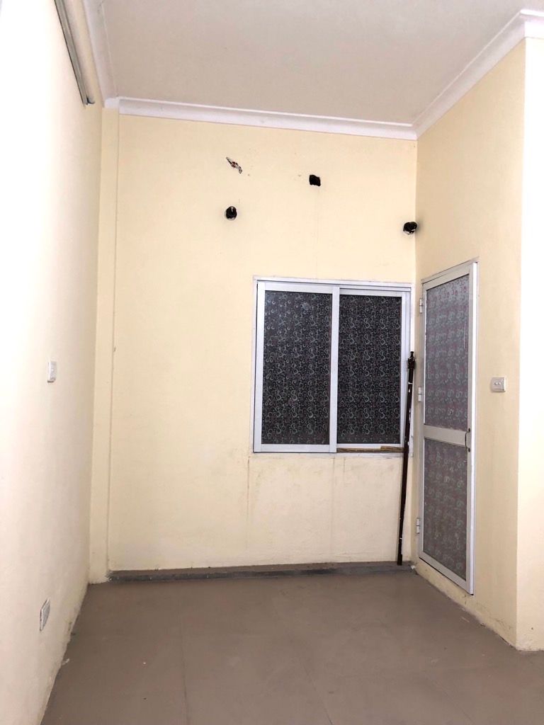 Bán nhà Hồng Mai - diện tích 23.7m2 4 tầng - Ô TÔ ĐỖ CÁCH NHÀ 40 M - giá 8,4 tỷ