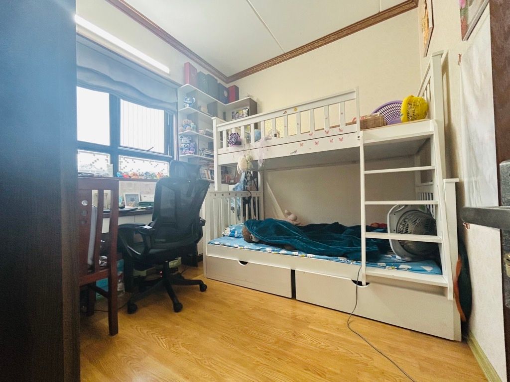 Bán nhà Nguyễn Xiển - diện tích 75m2 5 tầng - có lot để ô tô - giá 6,1 tỷ