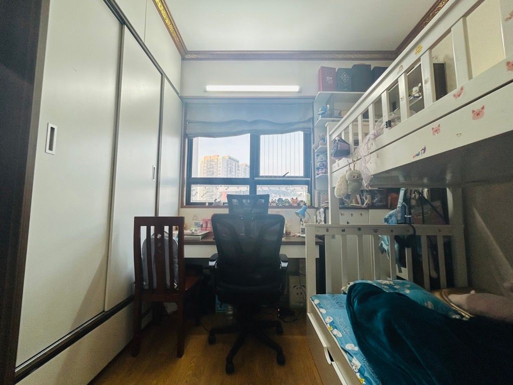 Bán nhà Nguyễn Xiển - diện tích 75m2 5 tầng - có lot để ô tô - giá 6,1 tỷ