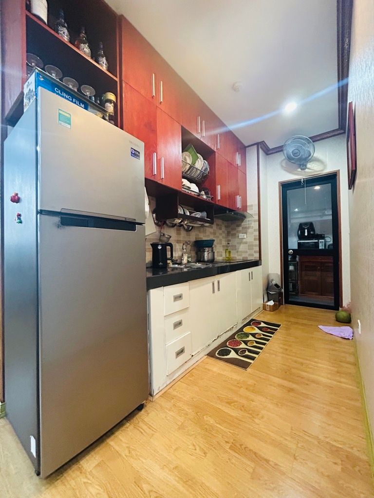 Bán nhà Nguyễn Xiển - diện tích 75m2 5 tầng - có lot để ô tô - giá 6,1 tỷ