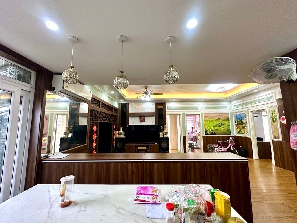 Bán nhà Nguyễn Đức Cảnh - diện tích 130m2 21 tầng - Căn lô góc siêu thoáng - giá 8,6 tỷ