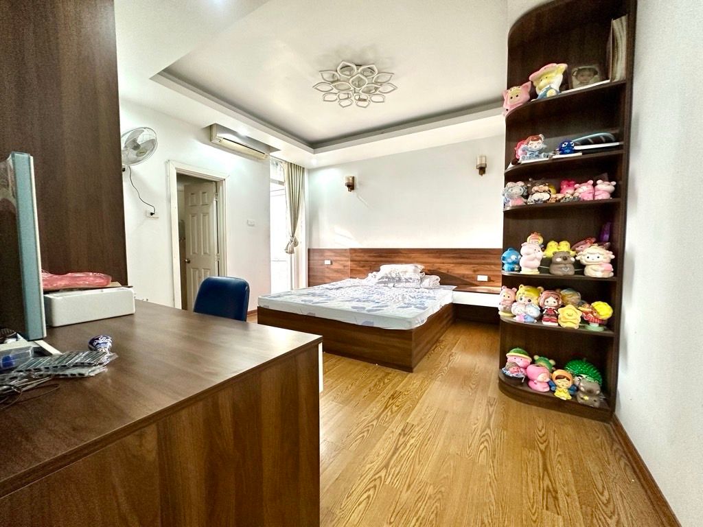 Bán nhà Nguyễn Đức Cảnh - diện tích 130m2 21 tầng - Căn lô góc siêu thoáng - giá 8,6 tỷ