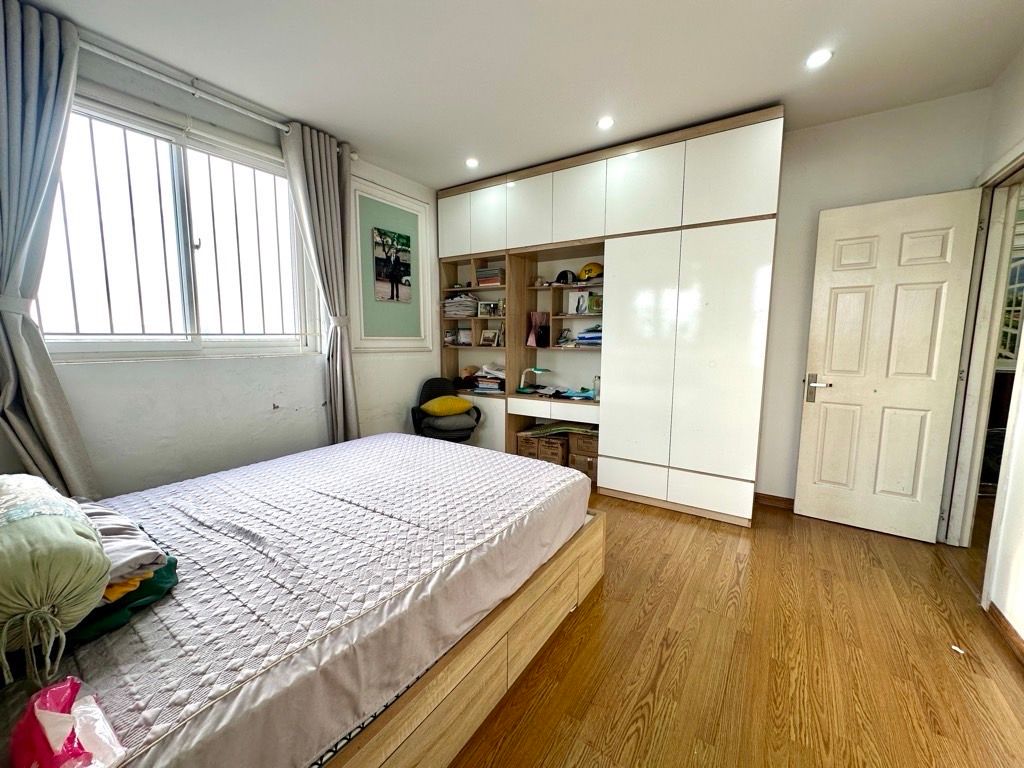 Bán nhà Nguyễn Đức Cảnh - diện tích 130m2 21 tầng - Căn lô góc siêu thoáng - giá 8,6 tỷ