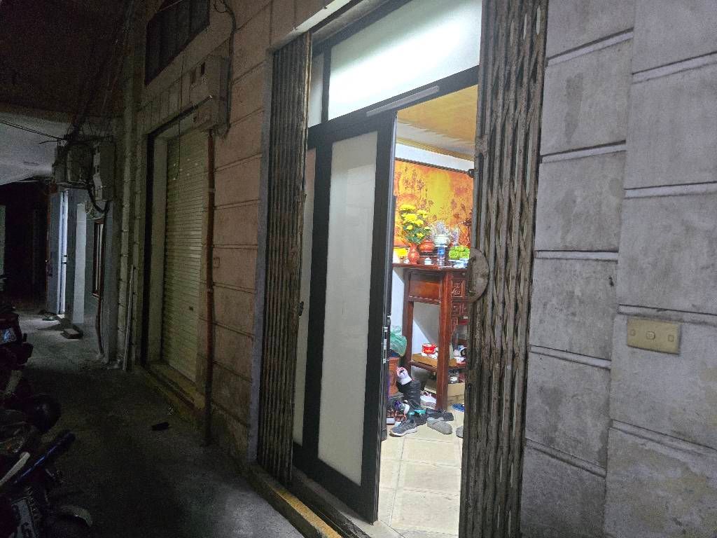 Bán nhà Ngõ Văn Hương - diện tích 44.8m2 4 tầng - Sổ đỏ chính chủ - giá 12 tỷ