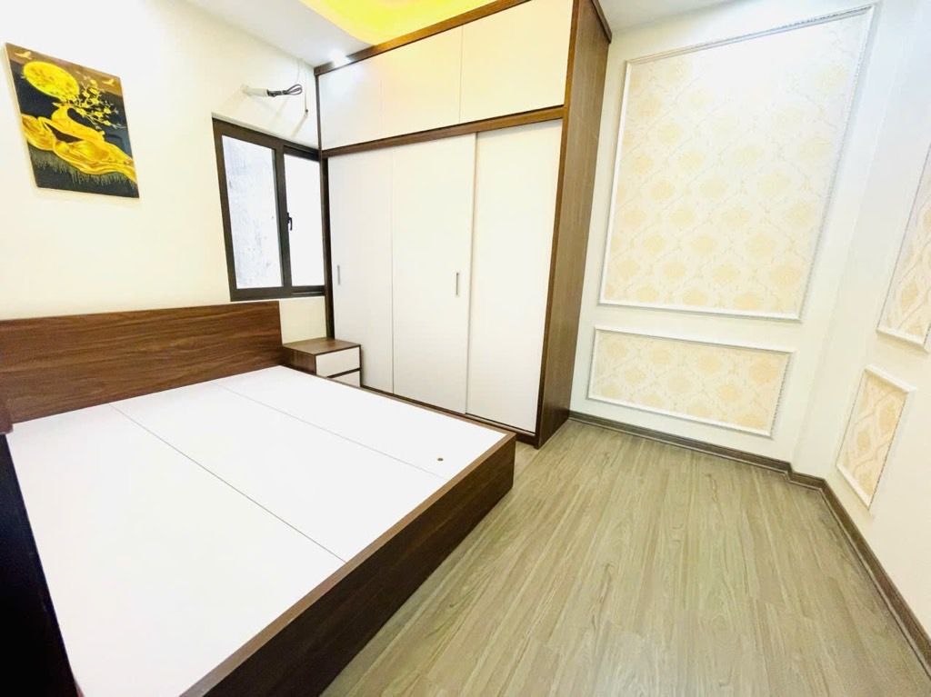 Bán nhà Vũ Tông Phan - diện tích 37,2m2 5 tầng - ngõ nông rộng, phố tiềm năng - giá 10,3 tỷ