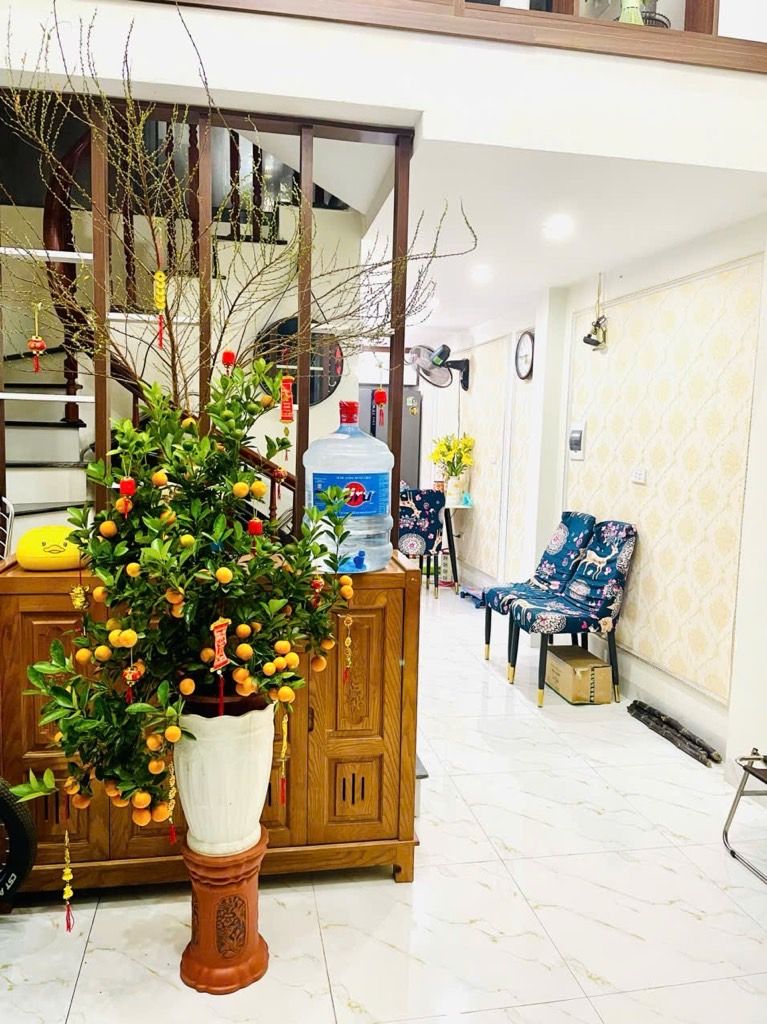 Bán nhà Vũ Tông Phan - diện tích 37,2m2 5 tầng - ngõ nông rộng, phố tiềm năng - giá 10,3 tỷ