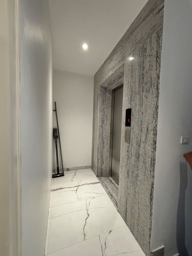 Bán nhà Triệu Việt Vương - diện tích 53m2 6 tầng - SIÊU PHẨM HIẾM CÓ PHỐ VIP TRUNG TÂM HÀ NỘI - HIỆN ĐẠI - giá 22 tỷ