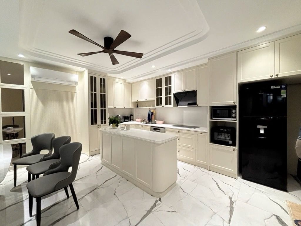 Bán nhà Triệu Việt Vương - diện tích 53m2 6 tầng - SIÊU PHẨM HIẾM CÓ PHỐ VIP TRUNG TÂM HÀ NỘI - HIỆN ĐẠI - giá 22 tỷ