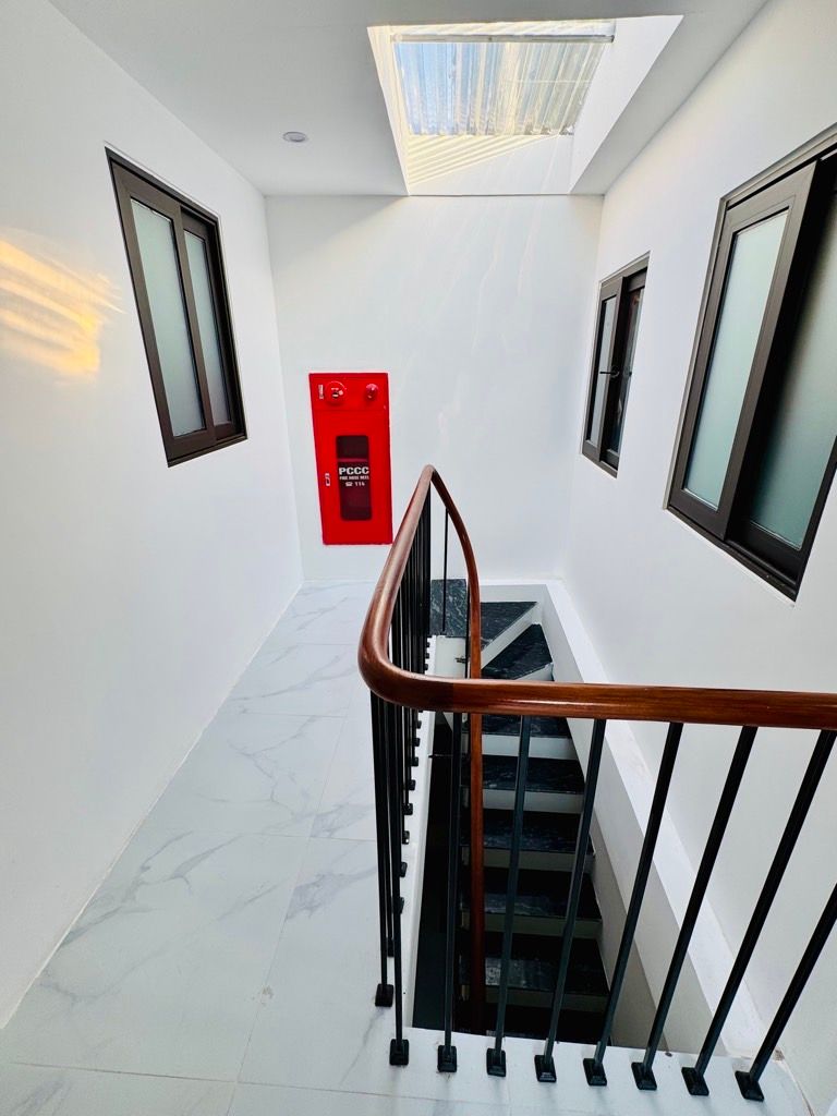 Bán nhà Đê Trần Khát Chân - diện tích 96.3m2 5 tầng - Gà đẻ trứng vàng - giá 19 tỷ