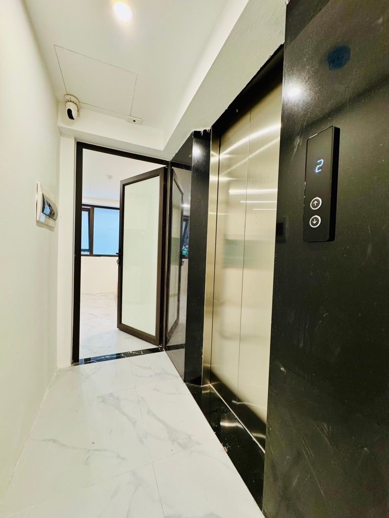 Bán nhà Đê Trần Khát Chân - diện tích 96.3m2 5 tầng - Gà đẻ trứng vàng - giá 19 tỷ