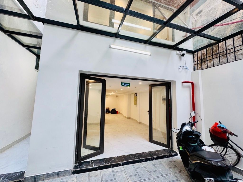 Bán nhà Đê Trần Khát Chân - diện tích 96.3m2 5 tầng - Gà đẻ trứng vàng - giá 19 tỷ