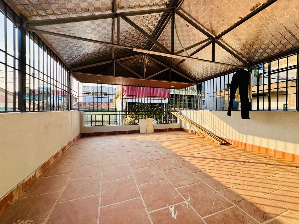 Bán nhà Đê Trần Khát Chân - diện tích 96.3m2 5 tầng - Gà đẻ trứng vàng - giá 19 tỷ