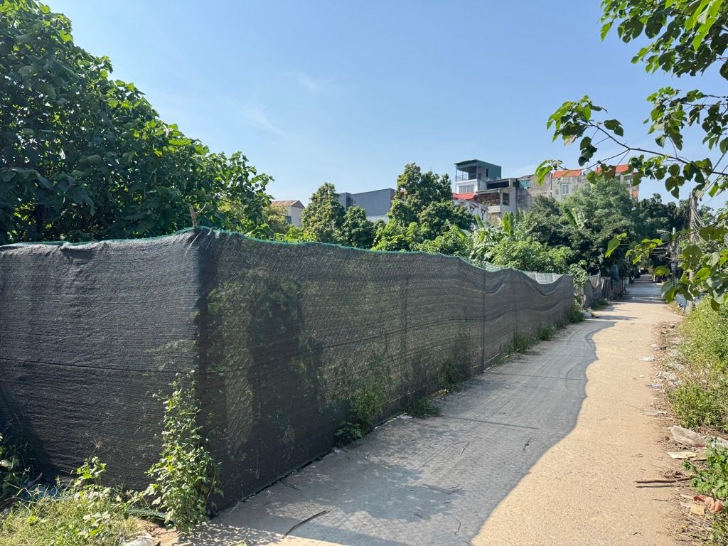 Bán nhà Thuý Lĩnh - diện tích 418m2 1 tầng - Mặt ngõ ô tô tránh - giá 4,5 tỷ