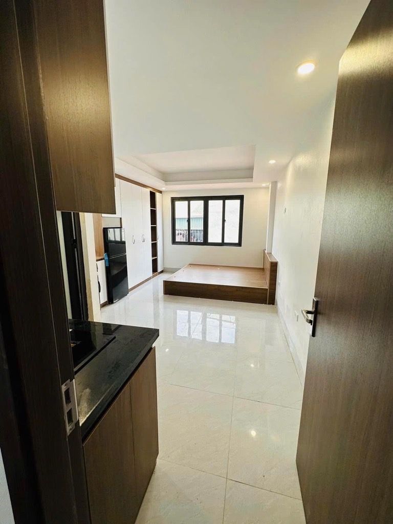 Bán nhà Định Công Thượng - diện tích 50.6m2 7 tầng - Ô Tô vào nhà - giá 13,8 tỷ