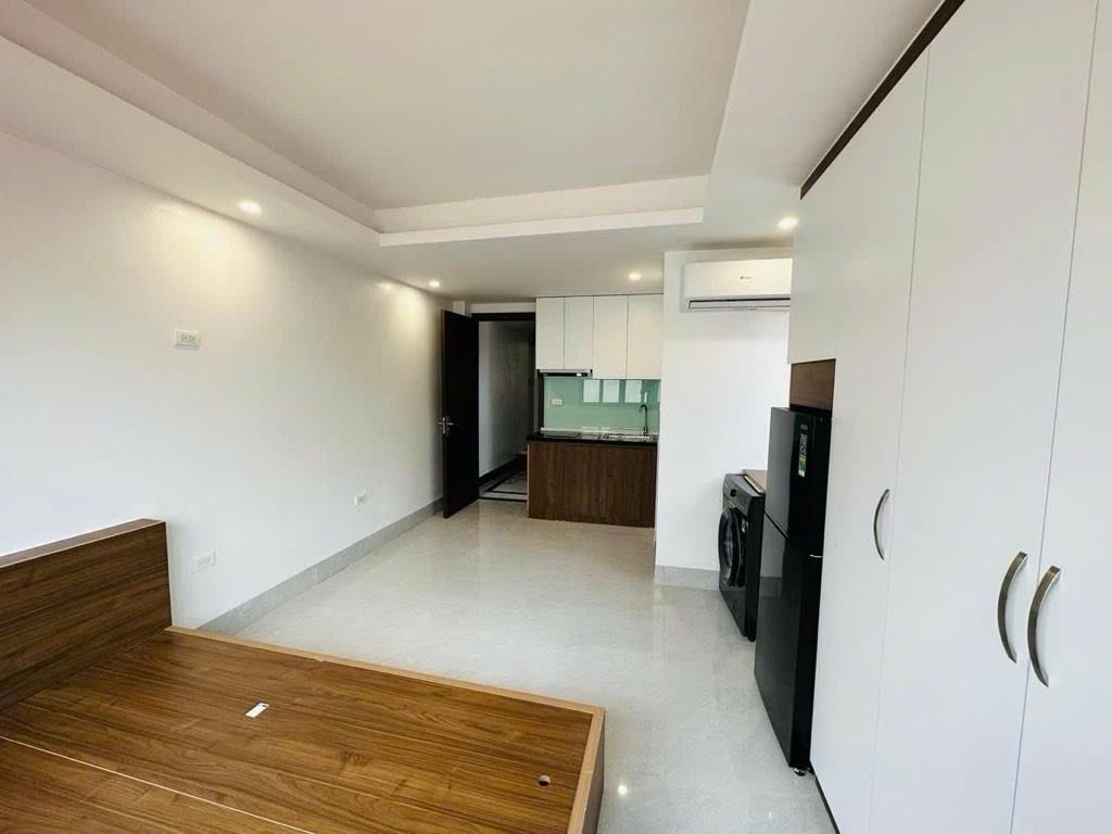 Bán nhà Định Công Thượng - diện tích 50.6m2 7 tầng - Ô Tô vào nhà - giá 13,8 tỷ