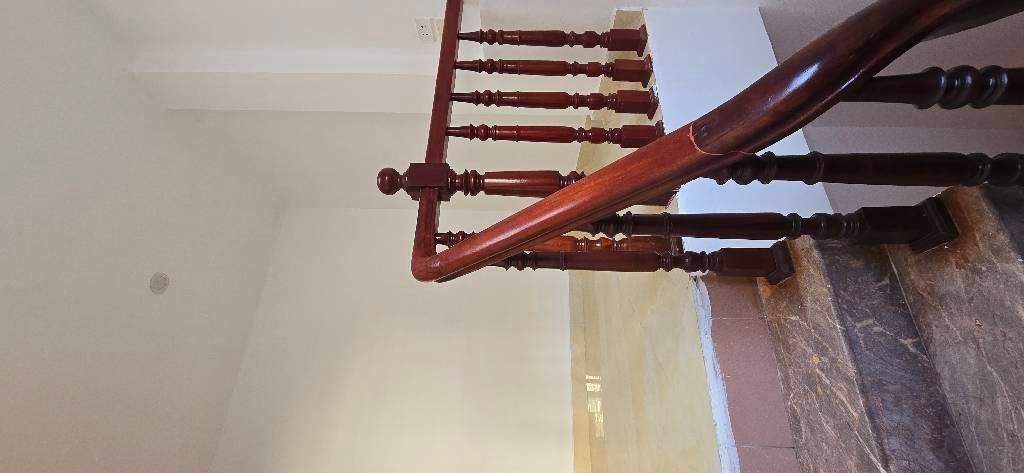 Bán nhà Giáp Bát - diện tích 22,3m2 3 tầng - Nhà sửa mới kính koong long lanh tặng full nội thất - giá 6,4 tỷ