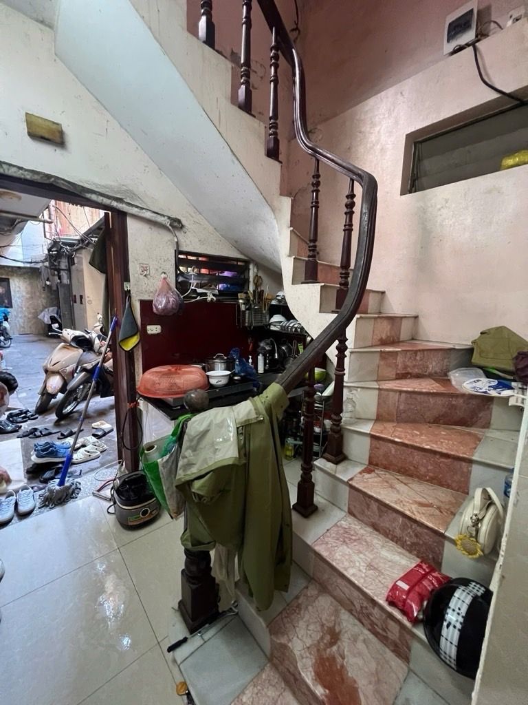 Bán nhà Nguyễn Lương Bằng - diện tích 41m2 3 tầng - Lô góc, cách 60m ra ô tô tránh - giá 9,7 tỷ