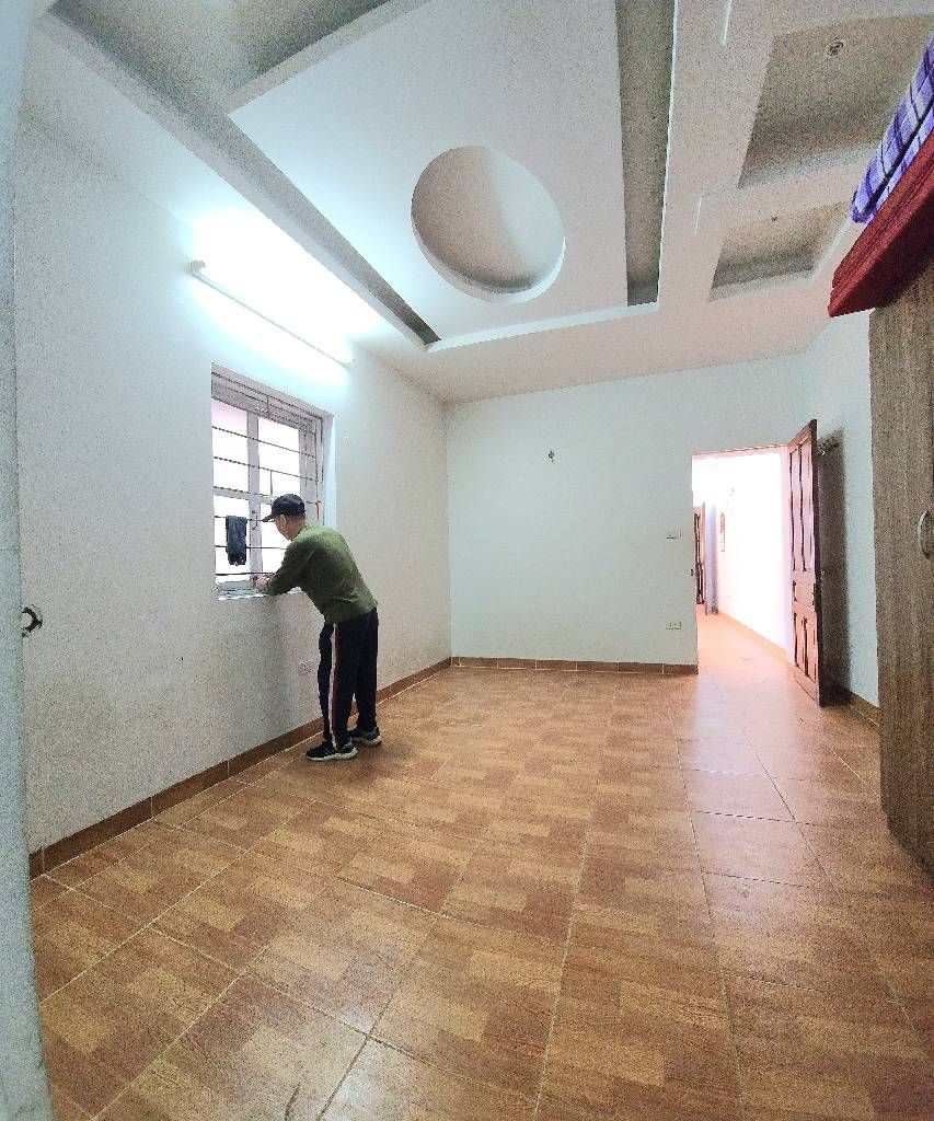 Bán nhà Khương Trung - diện tích 150m2 2 tầng - Ô tô tải đỗ chân cầu thang - giá 5,2 tỷ