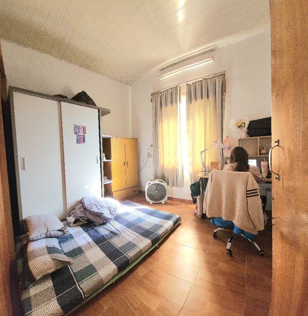 Bán nhà Khương Trung - diện tích 150m2 2 tầng - Ô tô tải đỗ chân cầu thang - giá 5,2 tỷ