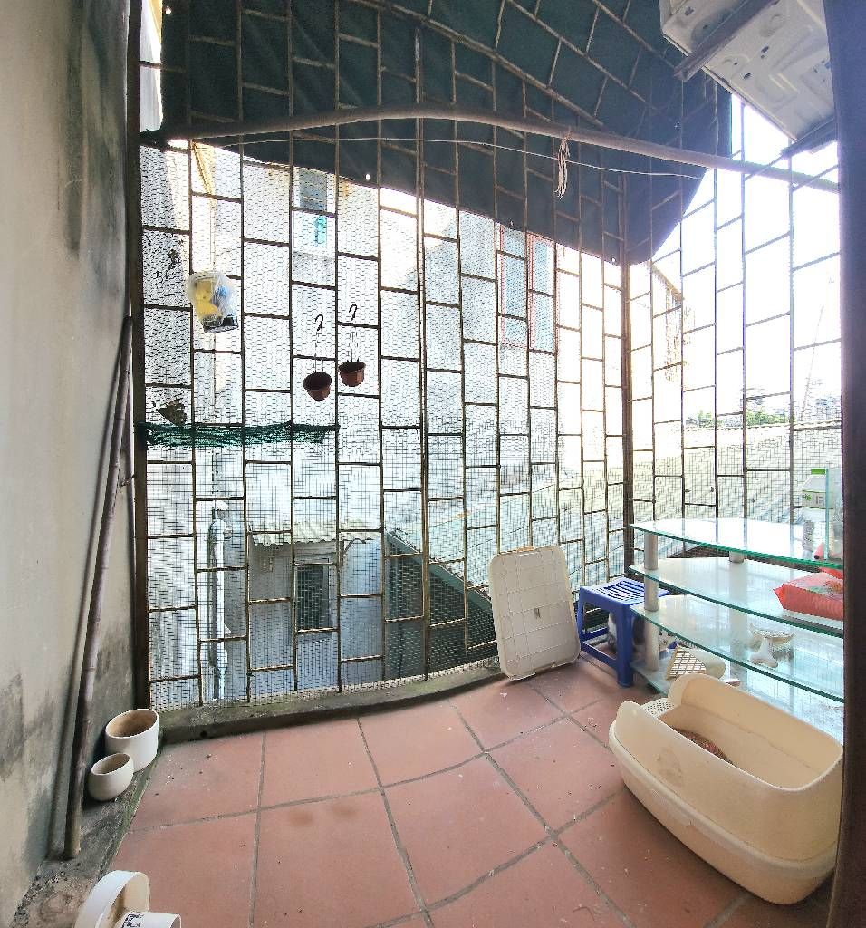 Bán nhà Khương Trung - diện tích 150m2 2 tầng - Ô tô tải đỗ chân cầu thang - giá 5,2 tỷ