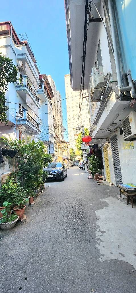 Bán nhà Khương Trung - diện tích 150m2 2 tầng - Ô tô tải đỗ chân cầu thang - giá 5,2 tỷ