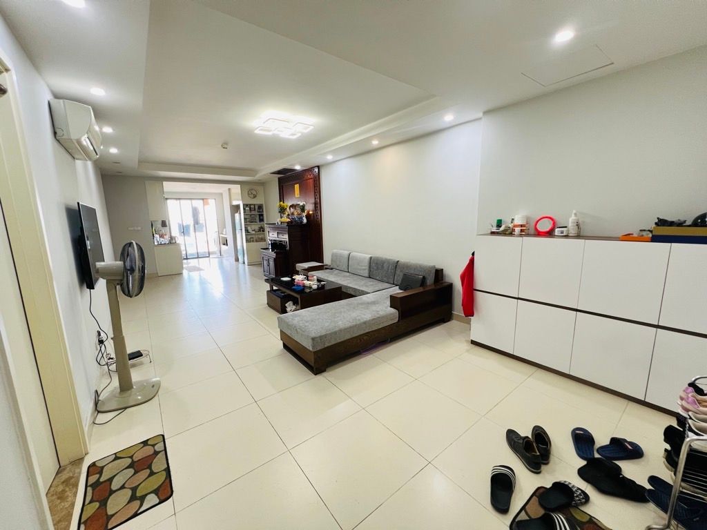 Bán nhà Vĩnh Hưng - diện tích 98.7m2 1 tầng - view sông Hồng - giá 7,9 tỷ