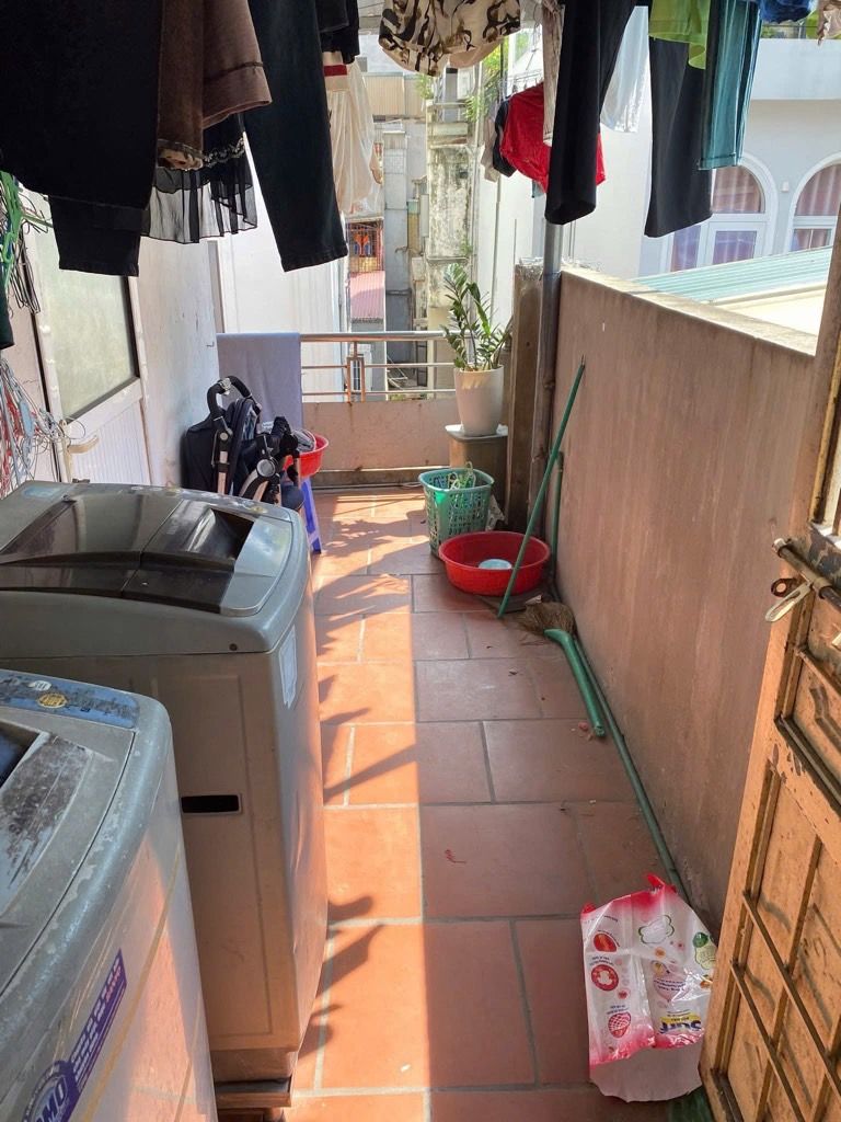 Bán nhà Tô Hoàng - diện tích 52.5m2 3 tầng - Ngõ thông kinh doanh - giá 13 tỷ