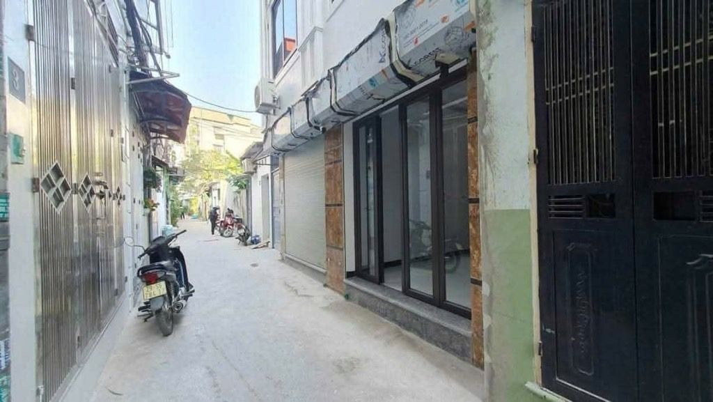 Bán nhà Thịnh Liệt - diện tích 49m2 5 tầng - Ô TÔ ĐỖ CỬA - giá 6 tỷ