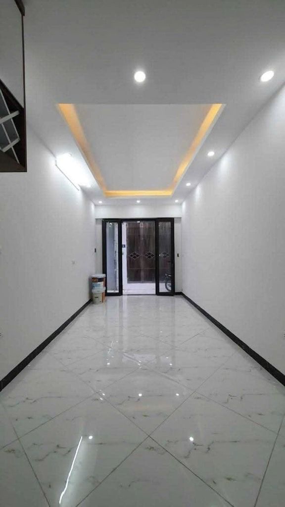 Bán nhà Thịnh Liệt - diện tích 49m2 5 tầng - Ô TÔ ĐỖ CỬA - giá 6 tỷ