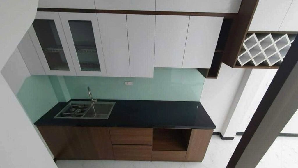 Bán nhà Thịnh Liệt - diện tích 49m2 5 tầng - Ô TÔ ĐỖ CỬA - giá 6 tỷ