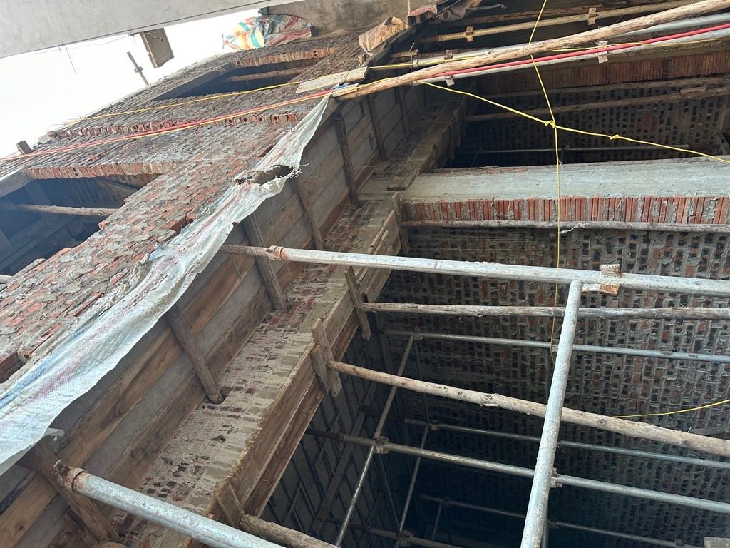 Bán nhà đông thiên - diện tích 25m2 5 tầng - nhà đang xây thô - giá 4,98 tỷ