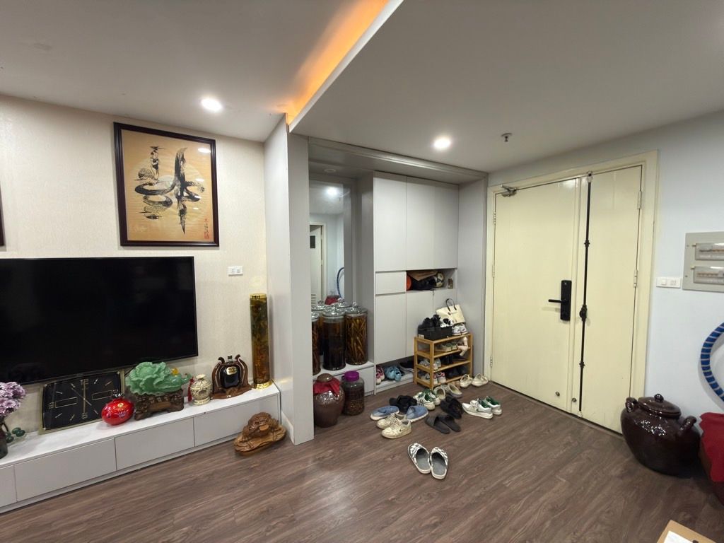 Bán nhà Nguyễn Trãi - diện tích 122m2 24 tầng - Lô góc - giá 12,9 tỷ