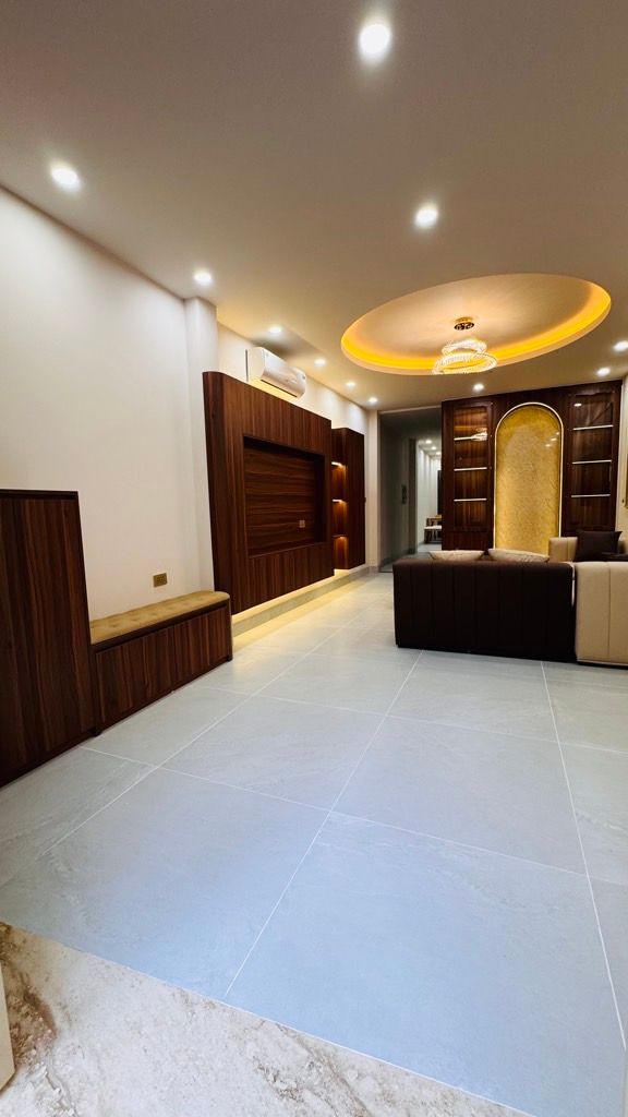 Bán nhà Võ Thị Sáu - diện tích 54m2 5 tầng - Lô góc, thang máy - giá 15,8 tỷ