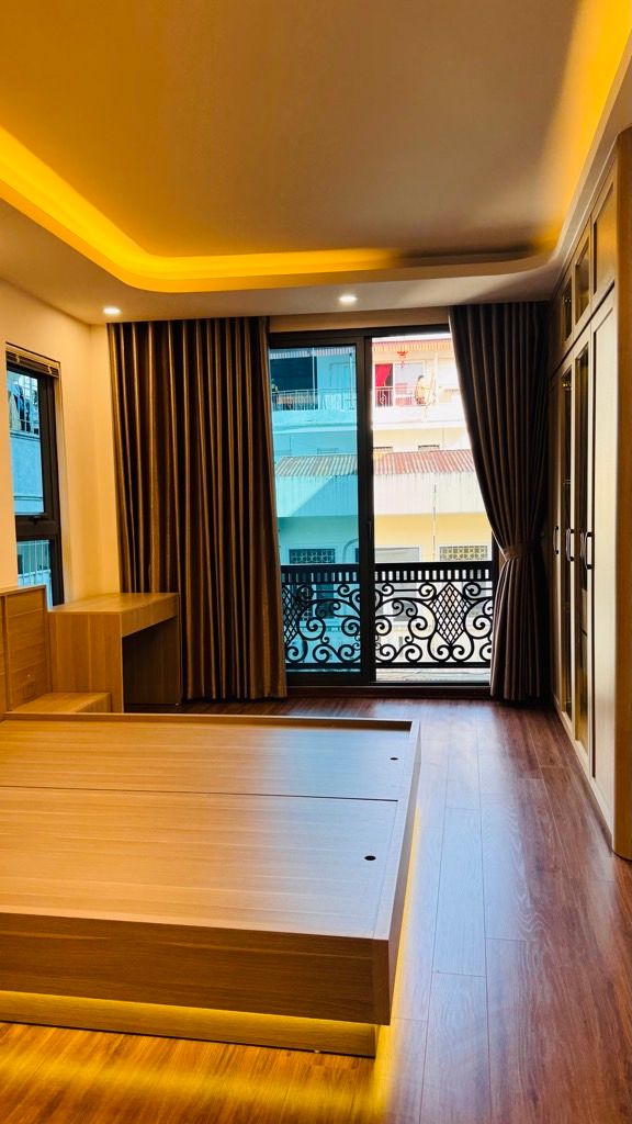 Bán nhà Võ Thị Sáu - diện tích 54m2 5 tầng - Lô góc, thang máy - giá 15,8 tỷ