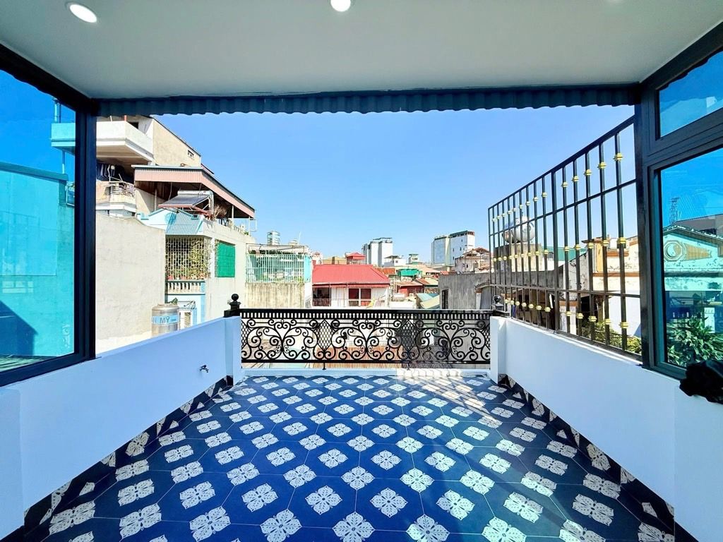 Bán nhà Võ Thị Sáu - diện tích 54m2 5 tầng - Lô góc, thang máy - giá 15,8 tỷ