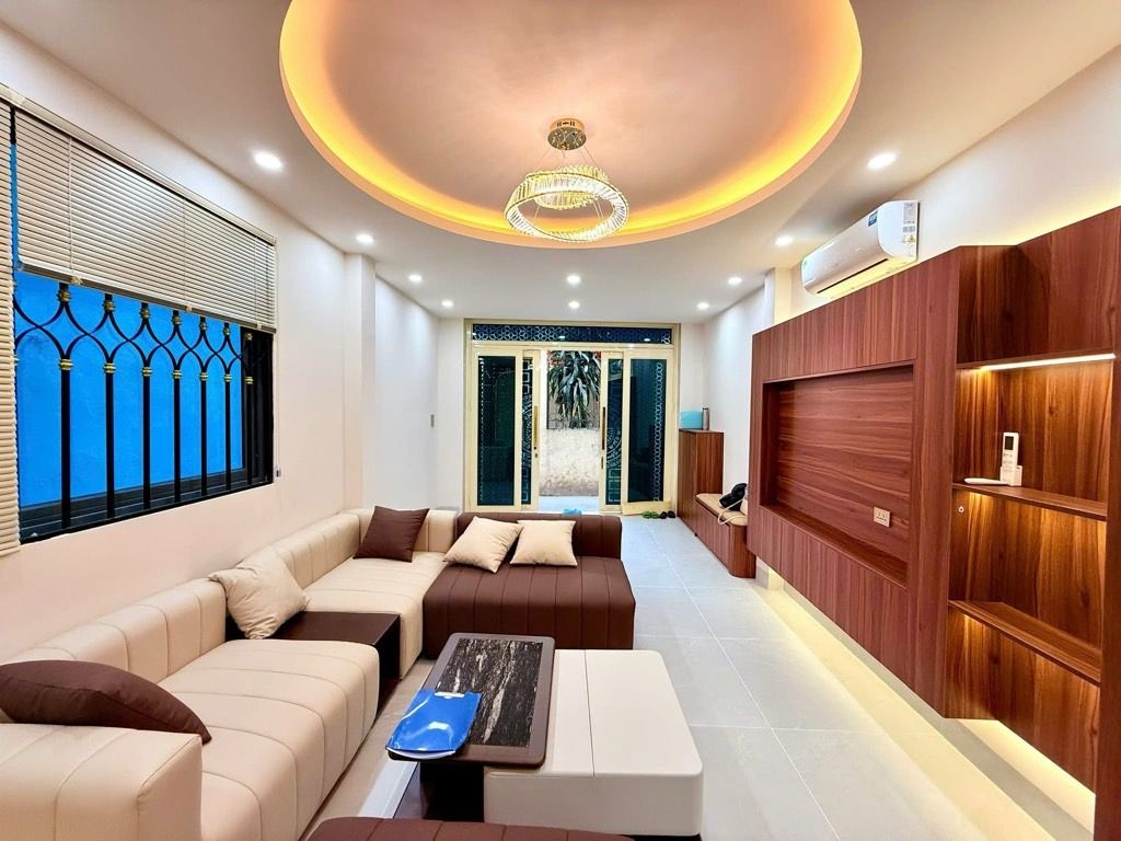 Bán nhà Võ Thị Sáu - diện tích 54m2 5 tầng - Lô góc, thang máy - giá 15,8 tỷ