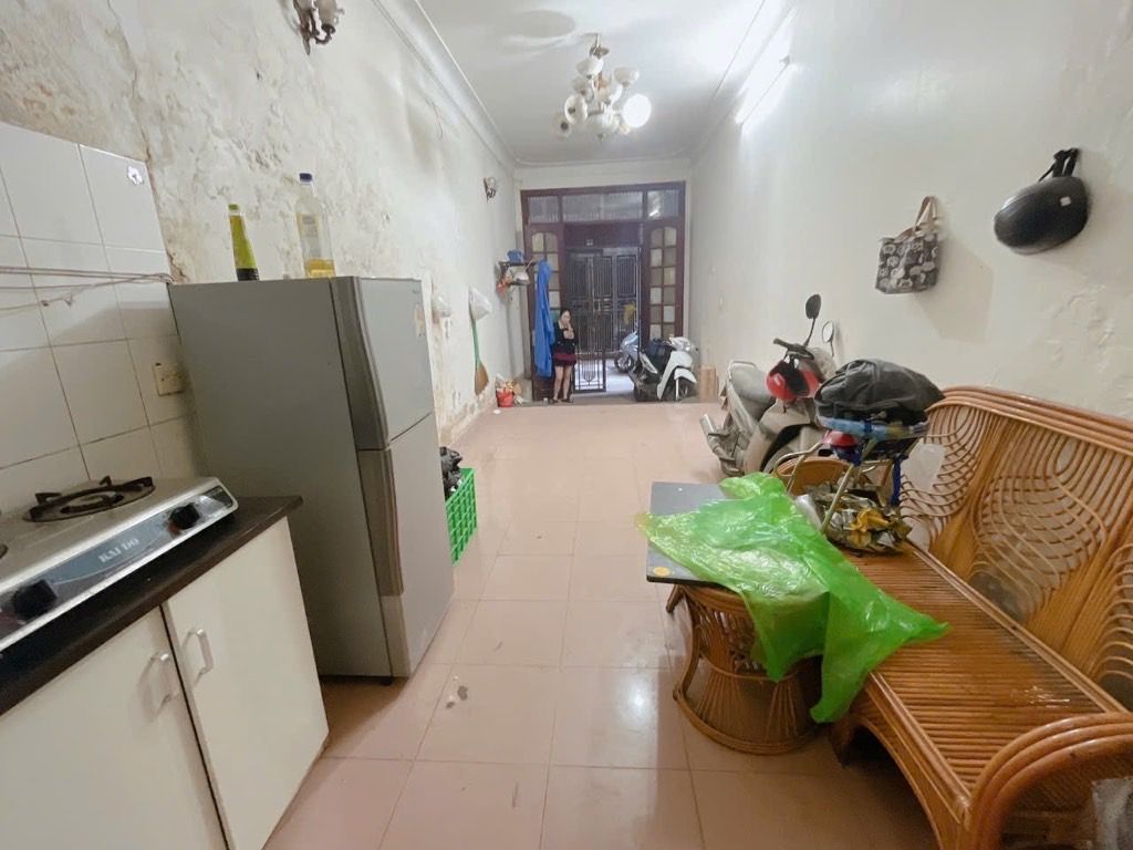 Bán nhà Phương Mai - diện tích 35.5m2 5 tầng - Nhà mặt ngõ 3m - giá 10 tỷ