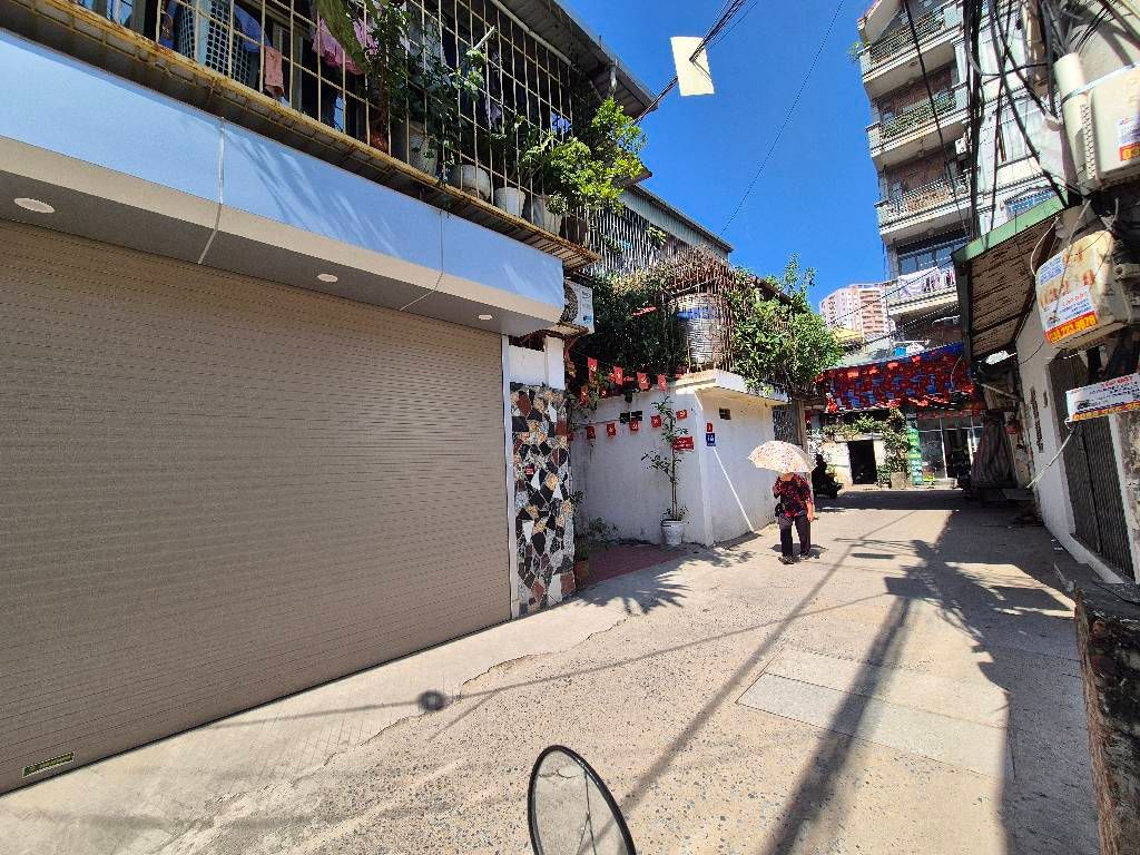 Bán nhà Tân Mai - diện tích 42,2m2 1 tầng - 3 mặt thoáng - giá 5,9 tỷ