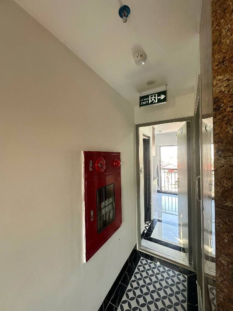 Bán nhà Kim Ngưu - diện tích 49.8m2 7 tầng - 12 phòng khép kín - giá 15,6 tỷ