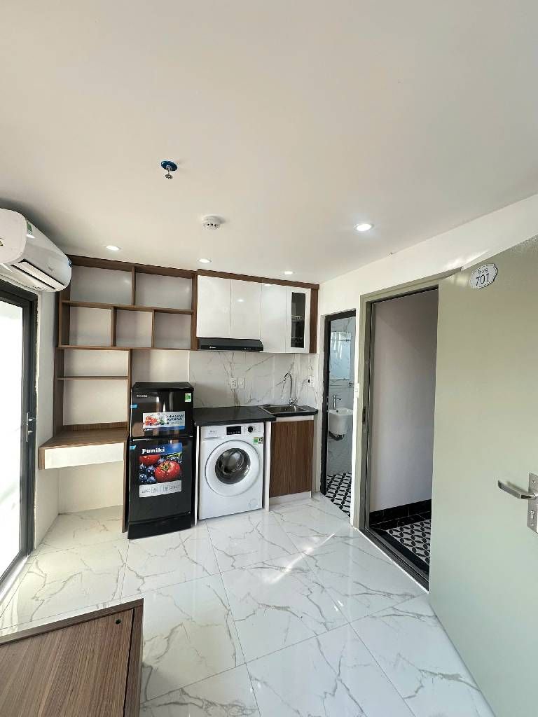 Bán nhà Kim Ngưu - diện tích 49.8m2 7 tầng - 12 phòng khép kín - giá 15,6 tỷ