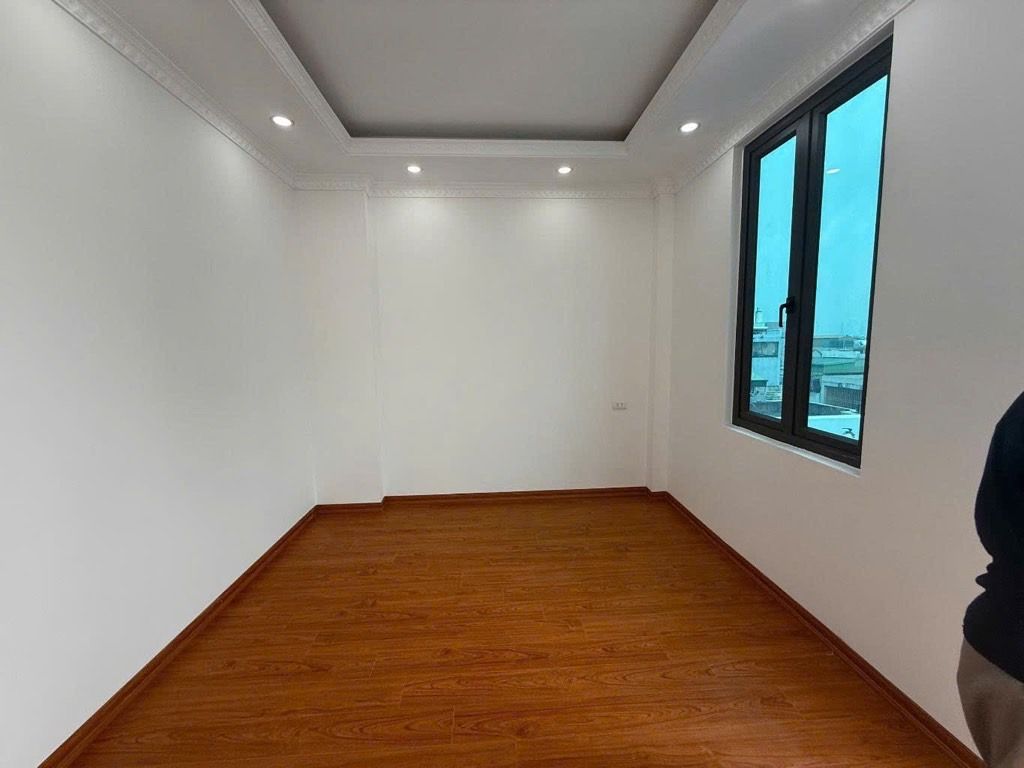 Bán nhà Tam Trinh - diện tích 39m2 6 tầng - Thang máy - giá 11,5 tỷ