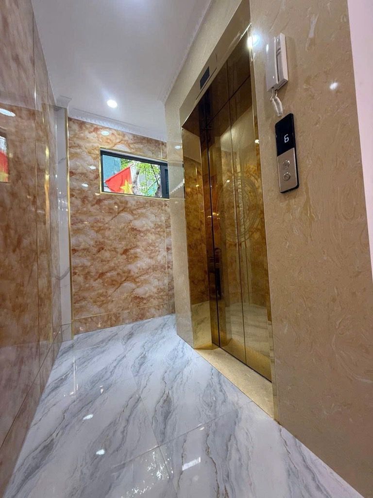 Bán nhà Tam Trinh - diện tích 39m2 6 tầng - Thang máy - giá 11,5 tỷ