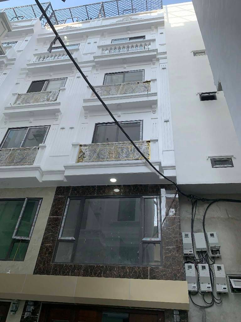 Bán nhà Văn Chương - diện tích 31m2 6 tầng - ô tô vào trong nhà - giá 13,6 tỷ