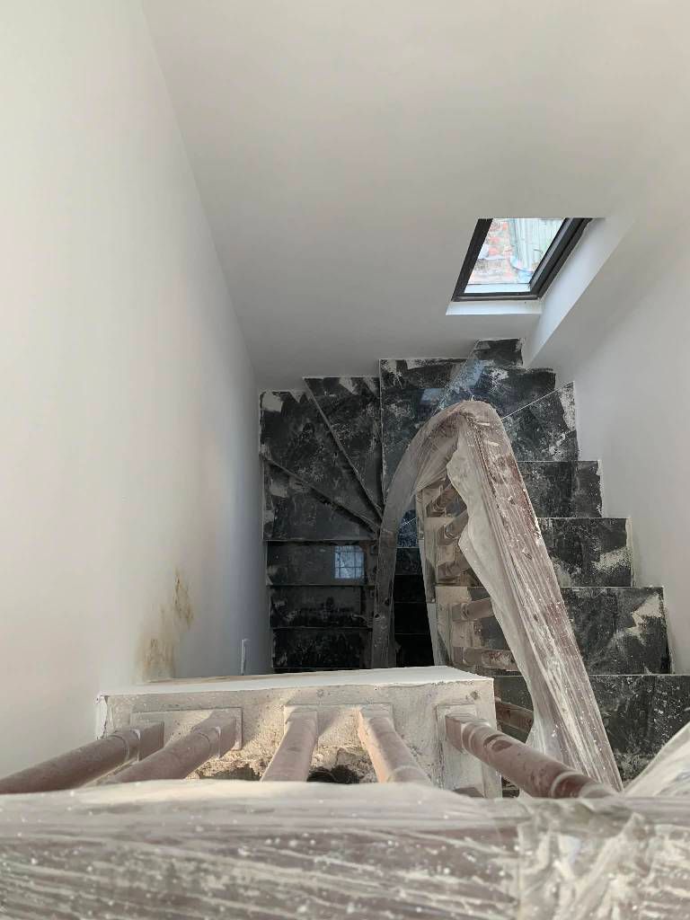 Bán nhà Văn Chương - diện tích 31m2 6 tầng - ô tô vào trong nhà - giá 13,6 tỷ