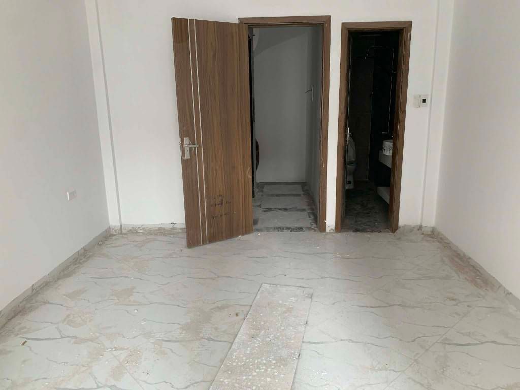 Bán nhà Văn Chương - diện tích 31m2 6 tầng - ô tô vào trong nhà - giá 13,6 tỷ