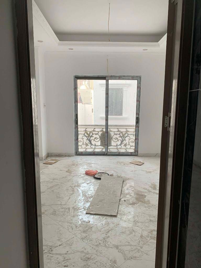 Bán nhà Văn Chương - diện tích 31m2 6 tầng - ô tô vào trong nhà - giá 13,6 tỷ