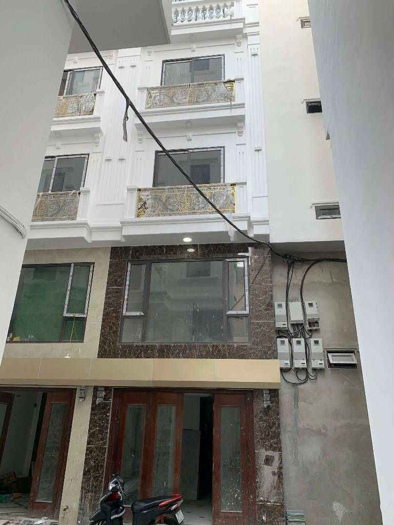 Bán nhà Văn Chương - diện tích 31m2 6 tầng - ô tô vào trong nhà - giá 13,6 tỷ