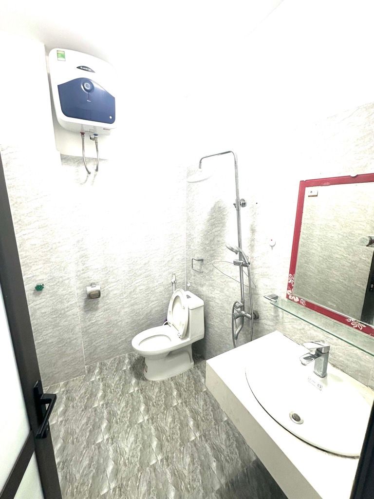 Bán nhà Ngũ Nhạc - diện tích 36m2 5 tầng - ô tô vào nhà - giá 7,35 tỷ