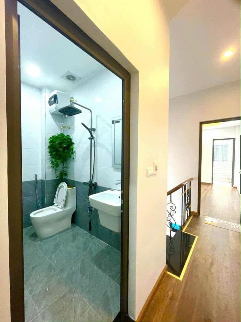 Bán nhà Định Công Thượng - diện tích 40.8m2 2 tầng - Cực hiếm - giá 3,18 tỷ