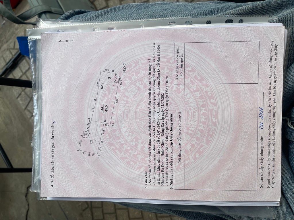 Bán nhà Ngõ Hoà Bình - diện tích 45.5m2 3 tầng - Nhà mới full nội thất - giá 8,8 tỷ